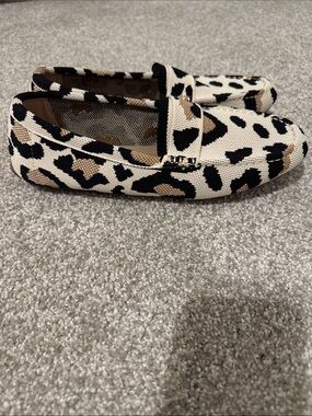 NWOT Women’s Leopard Print Knit Loafers in Black & Cream